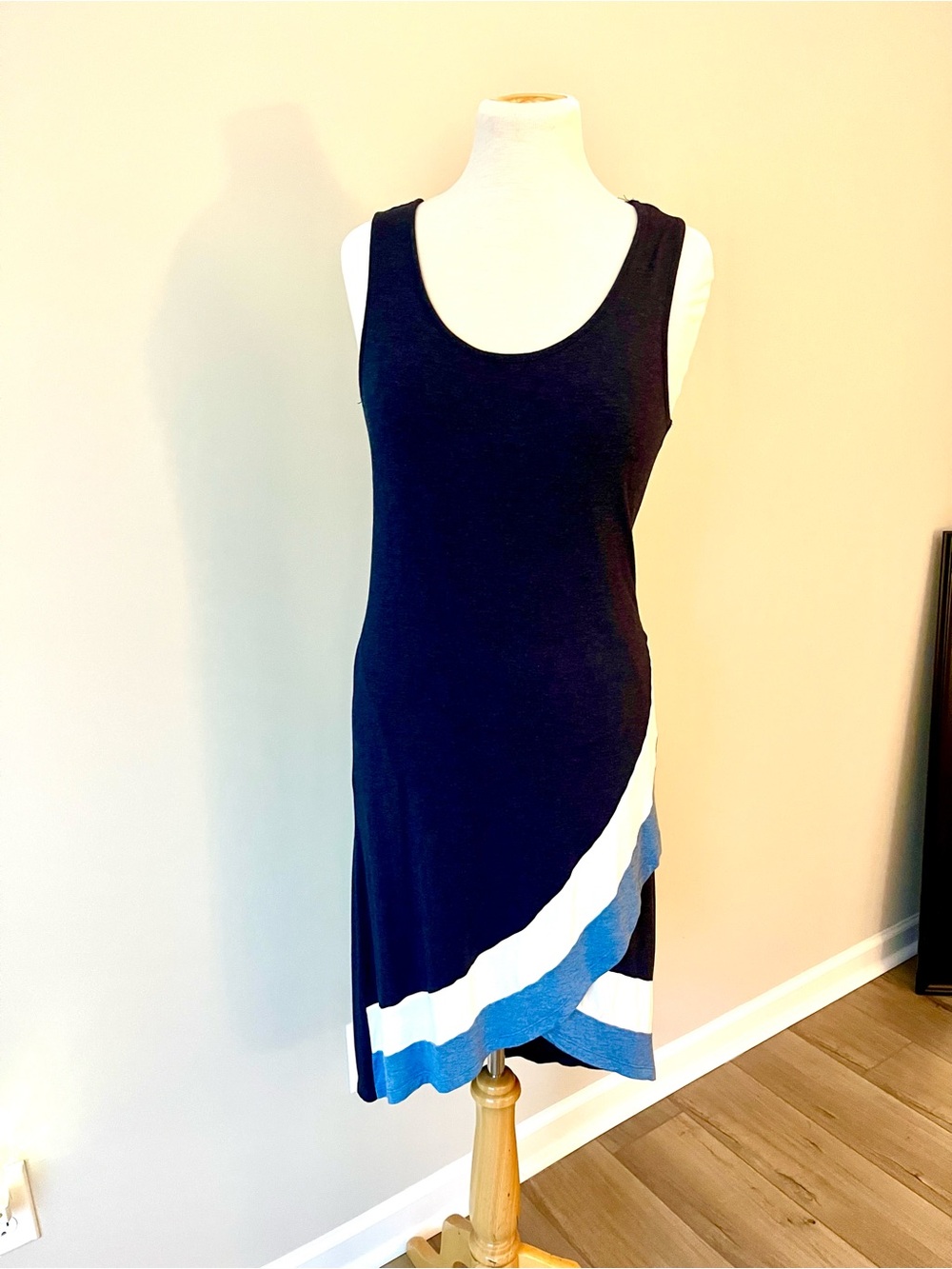 Navy Sleeveless Scoop Neck MIDI Dress with White/Blue Accent Hemline, Small